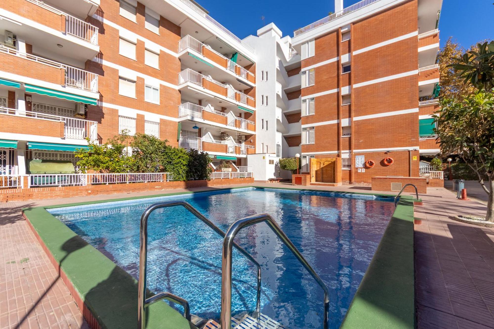 Apartamentos Atlas IV Салоу Экстерьер фото